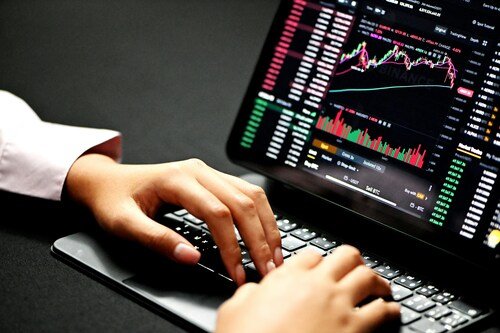 How Tech Expense Management Software Can Help Businesses Save Money